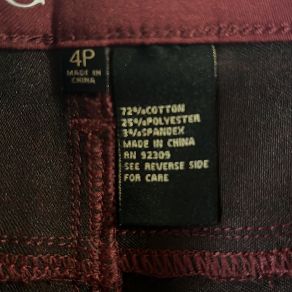 D2G 4p burgundy flare pants. NWT - Picture 9 of 9